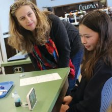 Model students: Sixth-graders take part in university research project